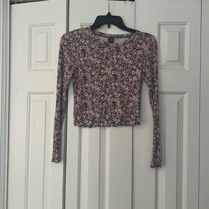 Short floral shirt long sleeve
